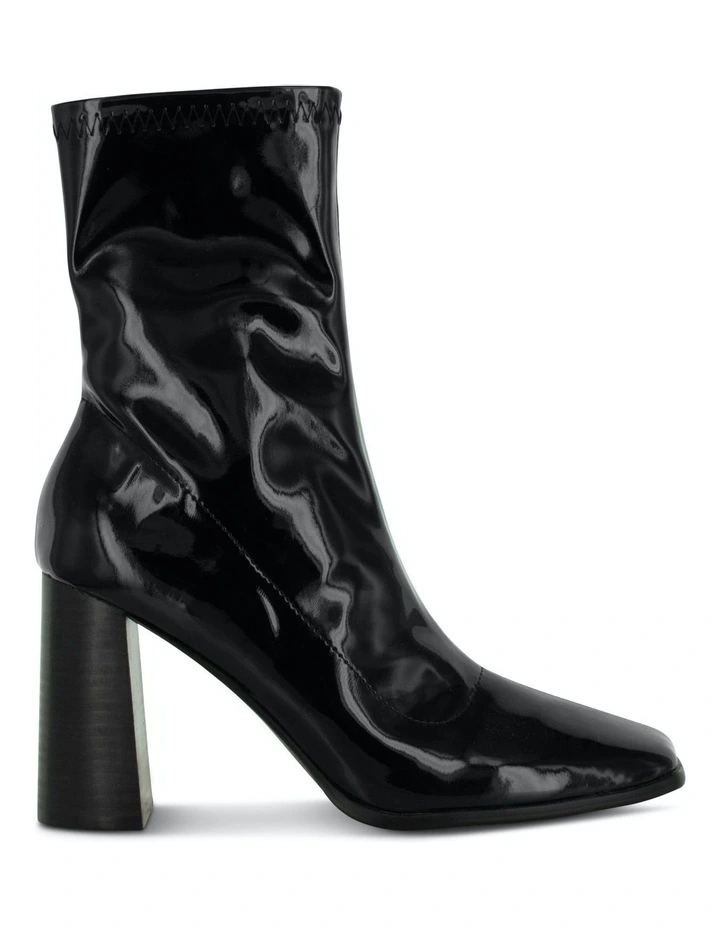 Zelda Heeled Boots in Black