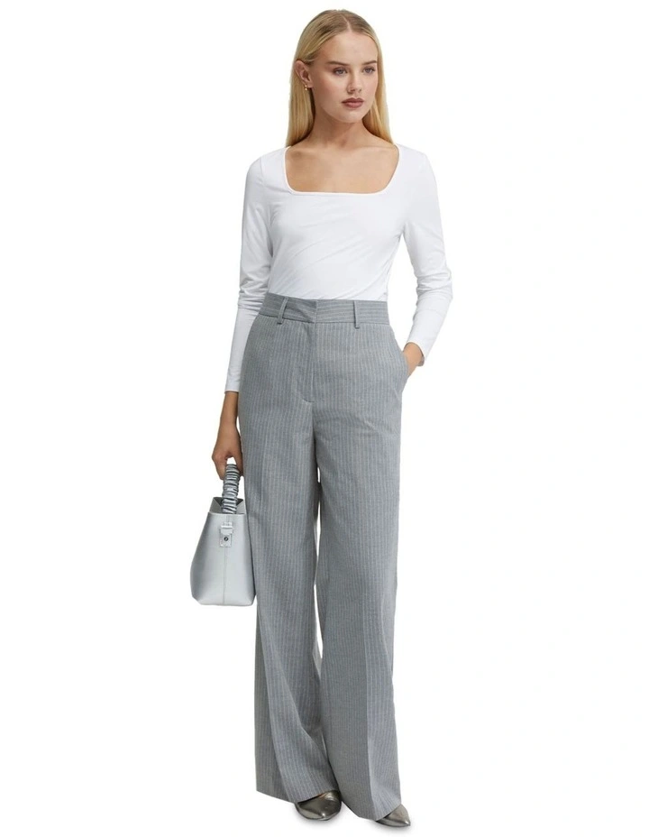Cassie Square Neck Long Sleeve T-shirt in White