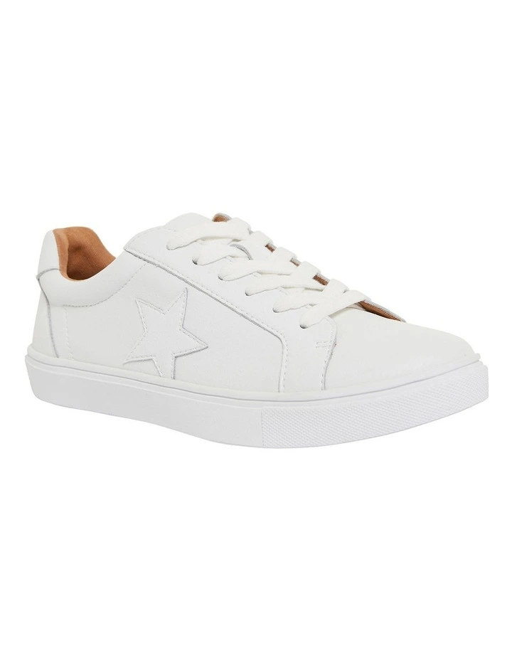 Stark Sneakers in White Leather