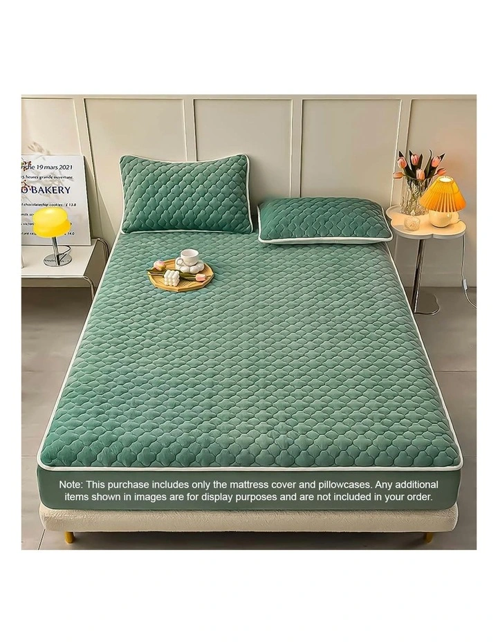 Mattress Fleece Clover Bed Protector 153cm in Green