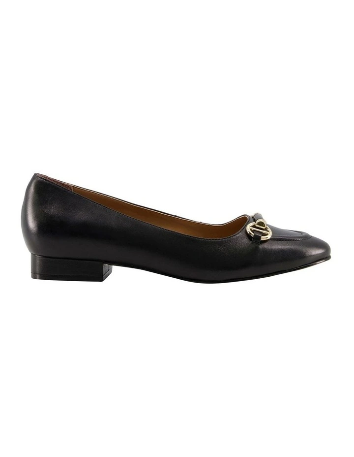 Hippy T Loafer in Black