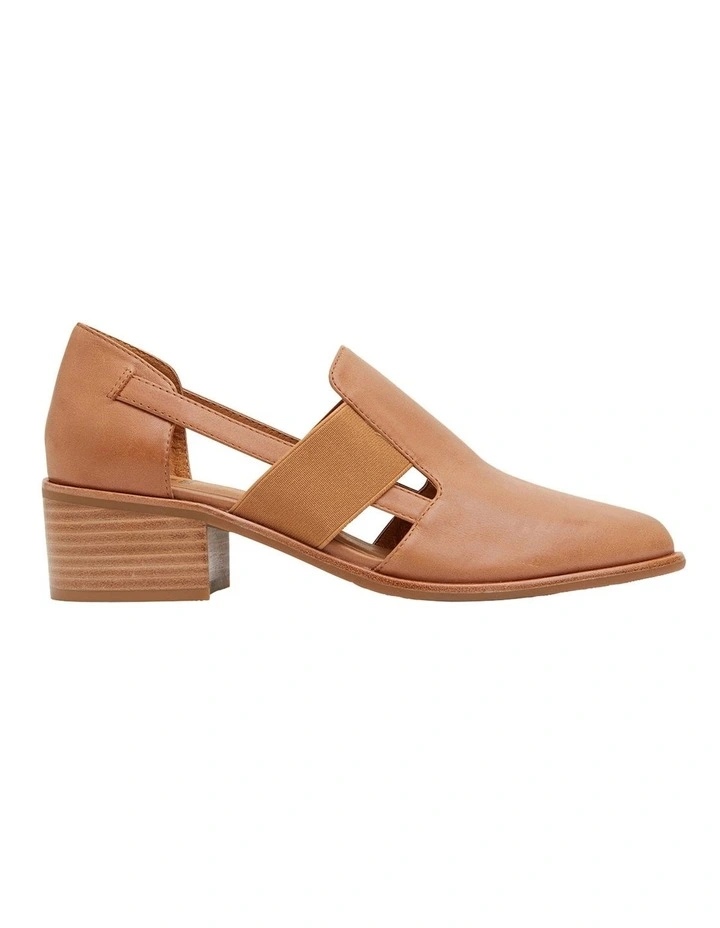 Expose Heeled Shoes in Tan Leather
