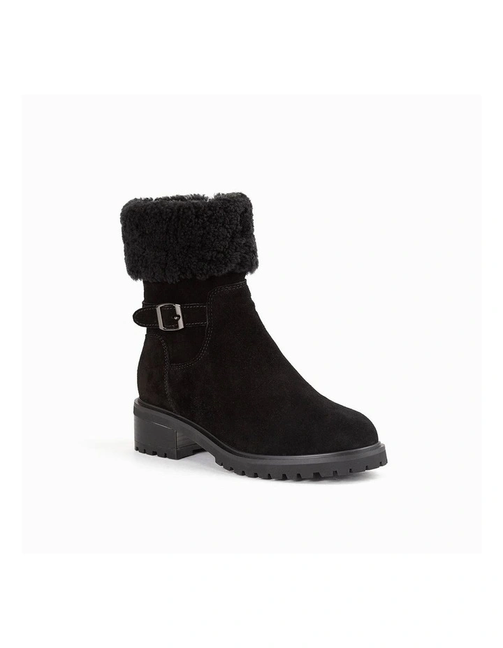 Ugg Violet Ankle Zip Boots in Black