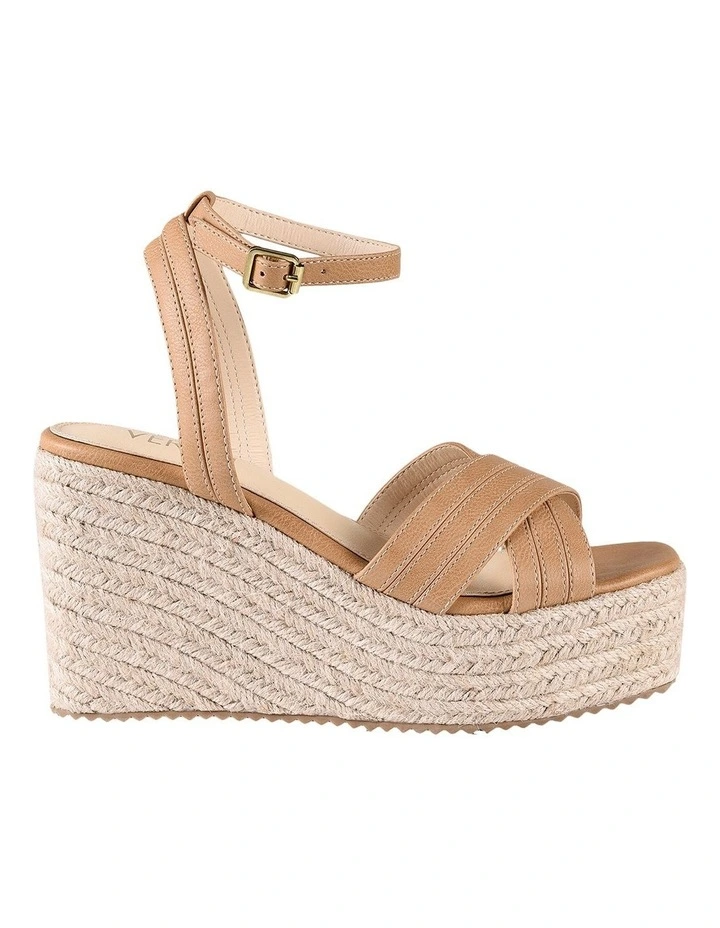 Callie Sandals In Caramel Softee