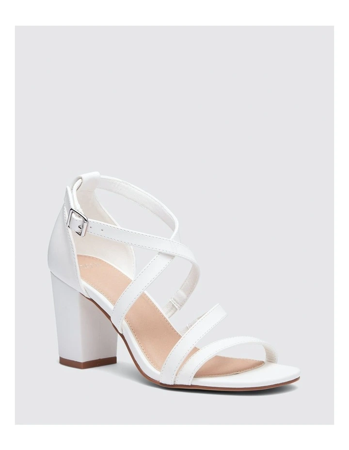 UCCI Sandals in White