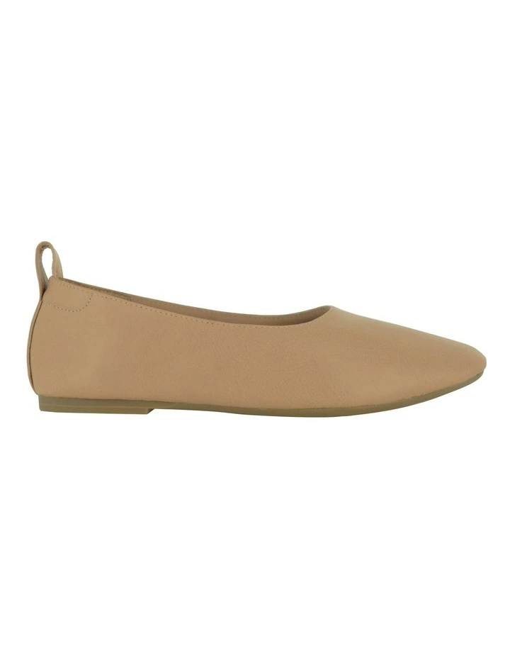 Daphne I Ballet Flats in Camel