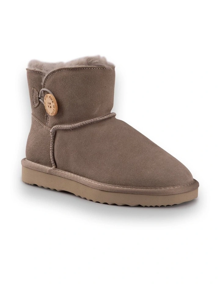 Women Short Sheepsk Button UGG Boot Light Grey