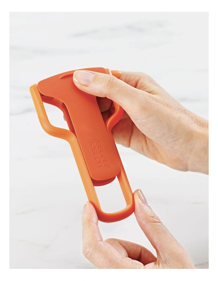 Safe Store Julienne Peeler with Blade Guard in Orange