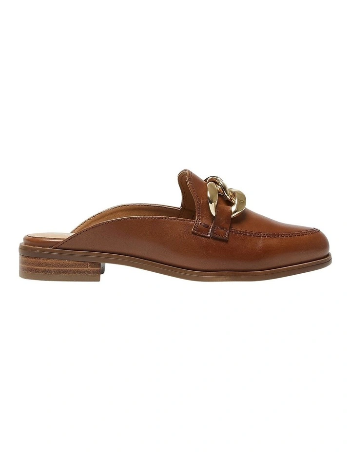 Pivot Flat Leather Shoes in Mid Brown