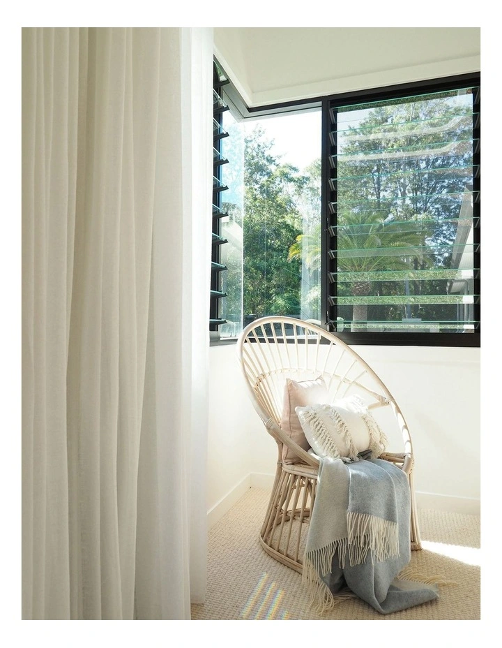 Kensington Throw Blanket in Sky Blue