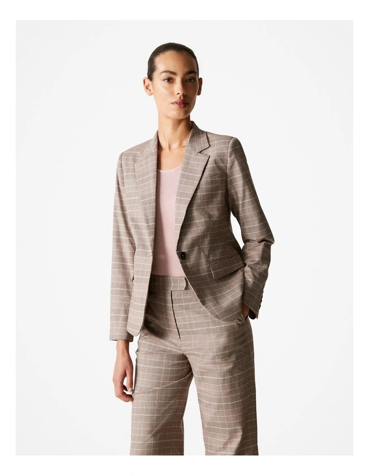 Yarn Dyed Prince Of Wales Check Blazer in Biscuit