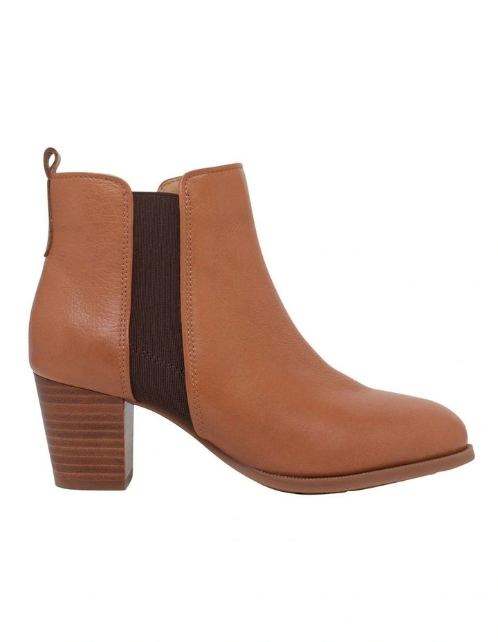 Shade Tan Boot