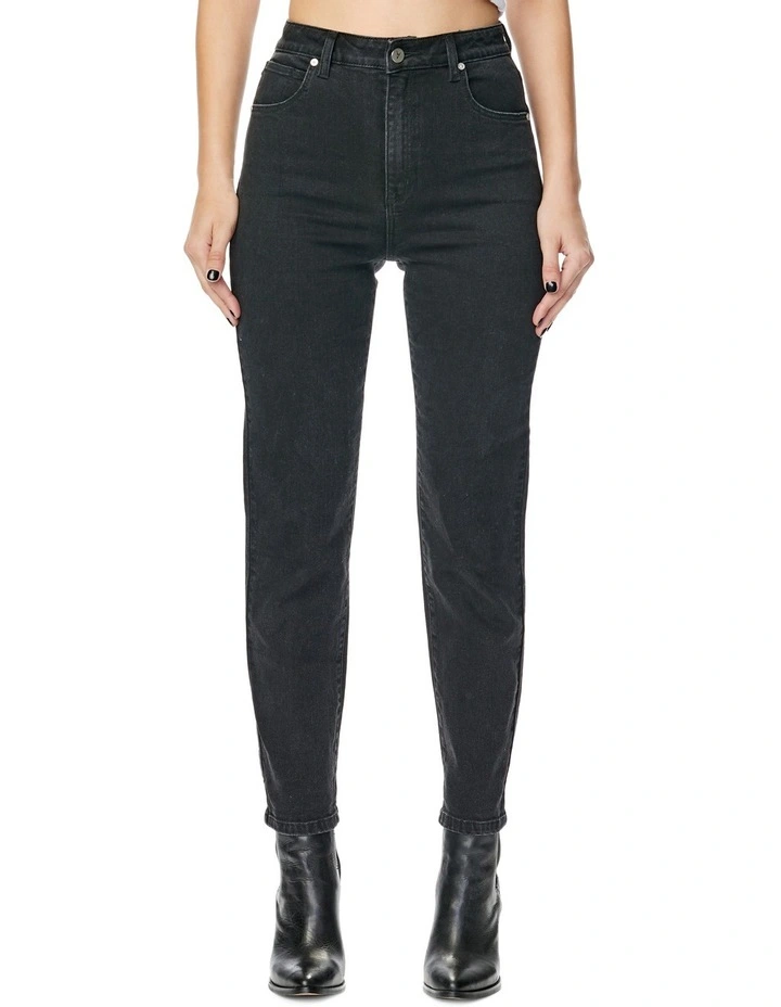 A 94 High Slim Mom Jeans in Black
