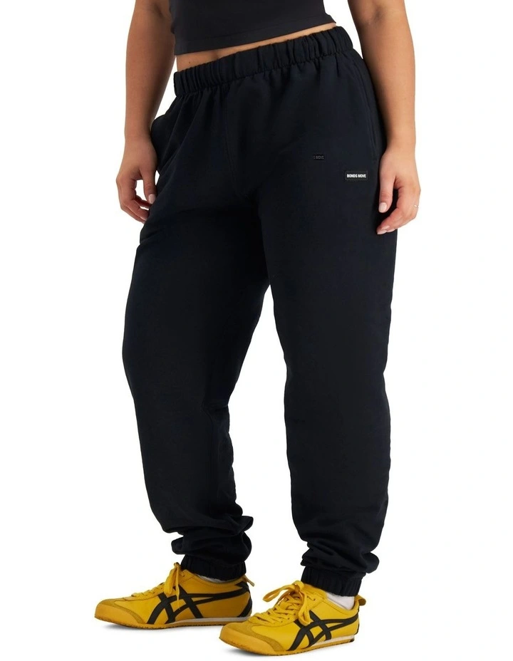 Move Jogger in Nu Black