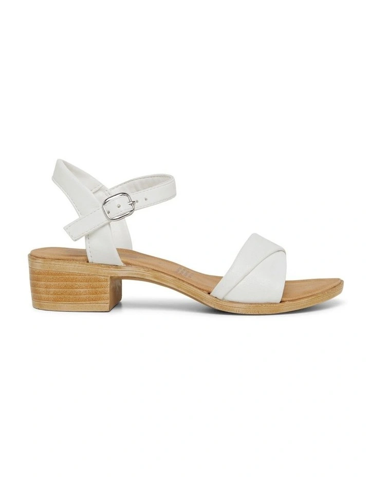 Minty Sandals in White