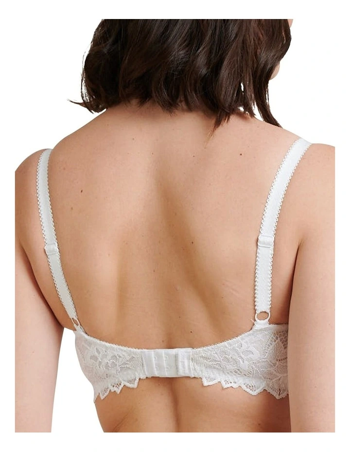 Arum Prima Underwire Unlined Scalloped Lace Bra in White