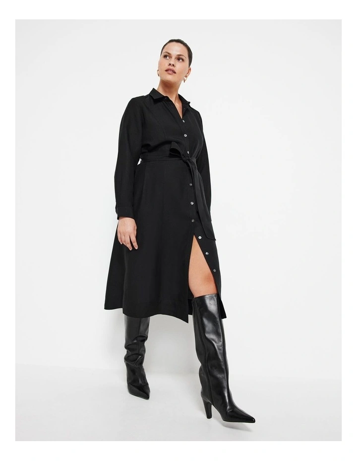 The Vivienne Leather Boot in Black
