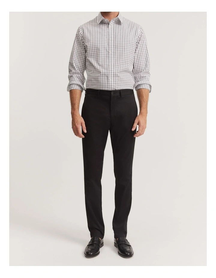 Regular Fit Travel Trouser in Black