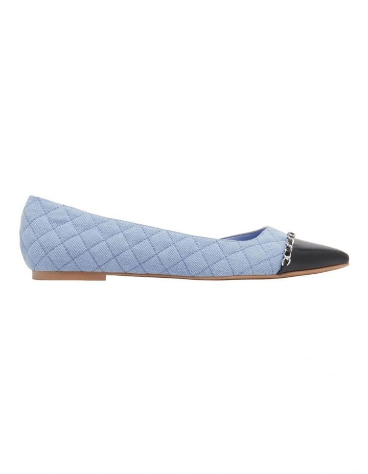 Breza Flat in Blue Denim