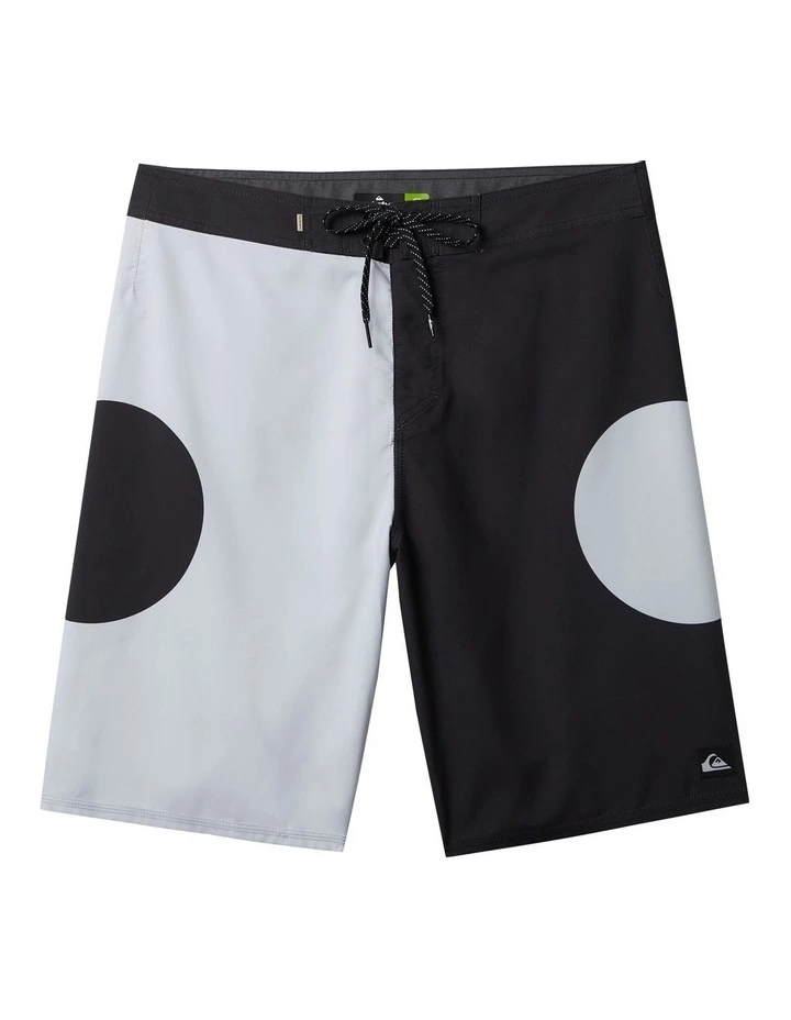 Everyday Griff Straight 21 Boardshorts in Black