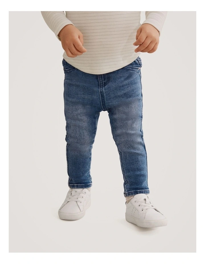 Jeans in Denim