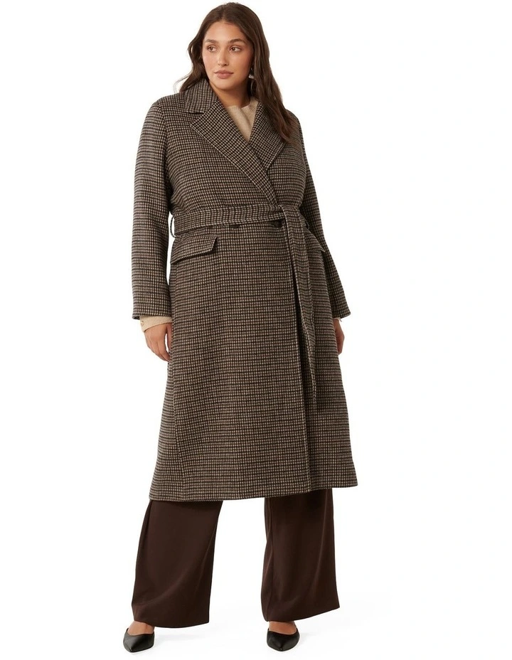 Oscar Curve Check Coat in Brown