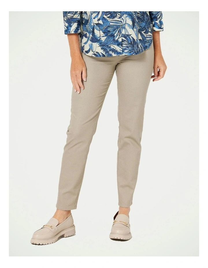 Suzy Stretch Long Pull On Jeans in Beige