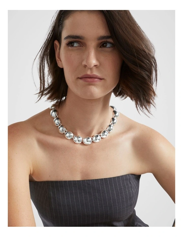 Pebble Necklace in Silver