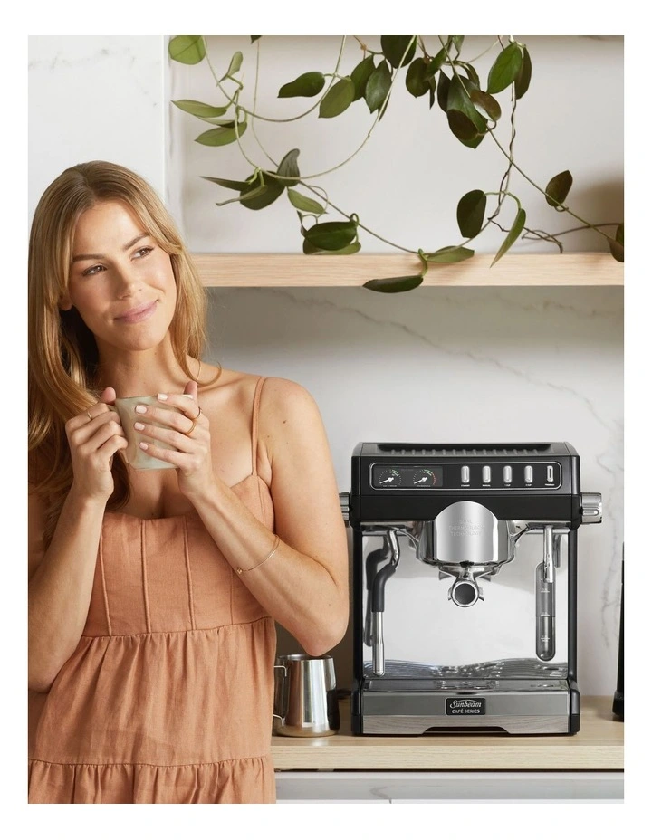 Cafe Series Duo Espresso Machine in Black (EMM7200BK)