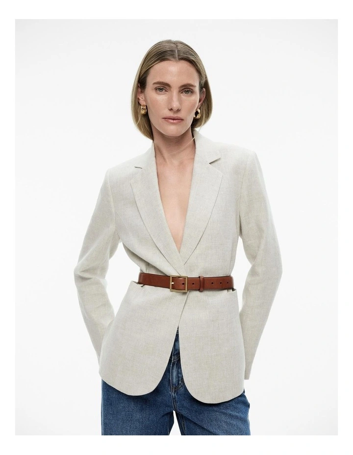 Sharp Buckle Belt in Rich Tan