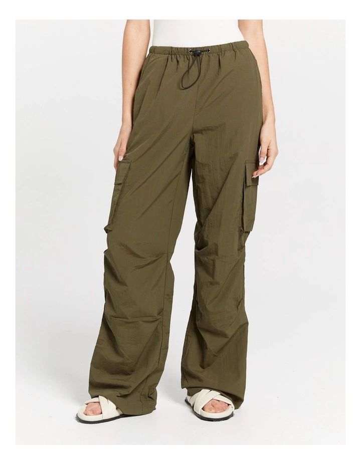 Hunger Cargo Pant in Green