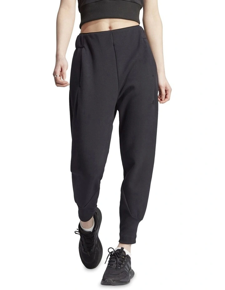 Z.N.E. Tracksuit Bottoms in Black