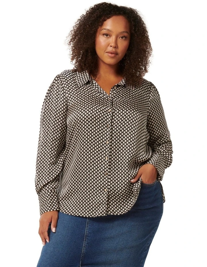 Lila Longline Shirt in Black