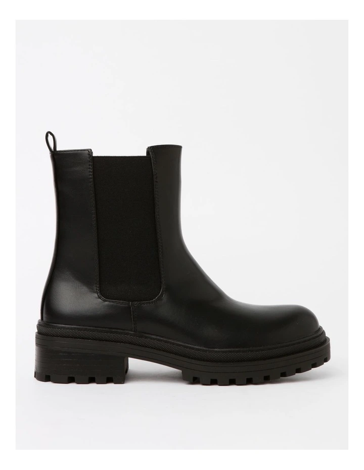 Yolanda Boot In Black