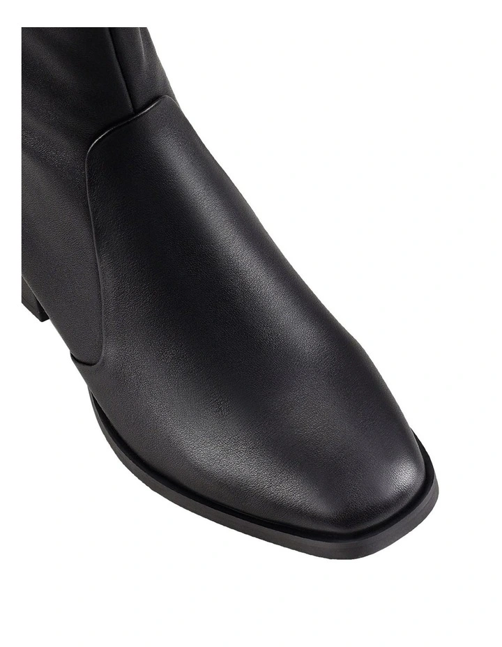 Steady Boot in Black