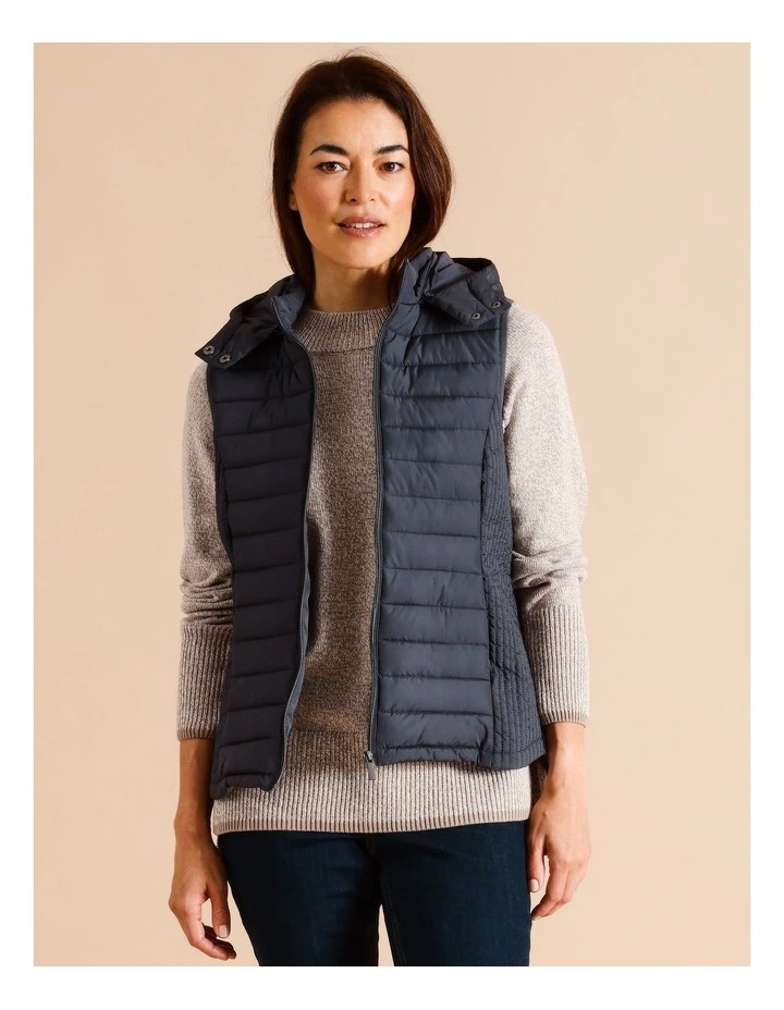 Recycled Polyester Straight Quilted Vest With Removable Hood In Grey