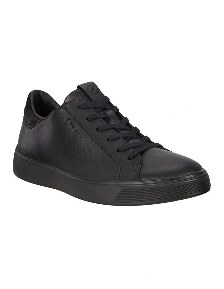 Street Tray Sneakers In Black