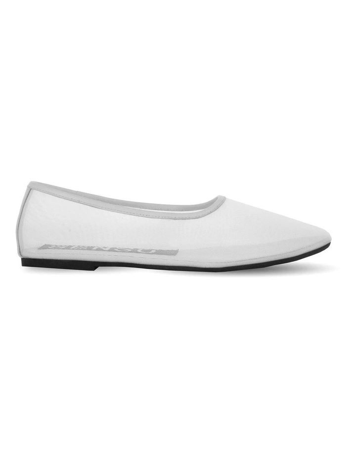 Dena Flat Shoes in White