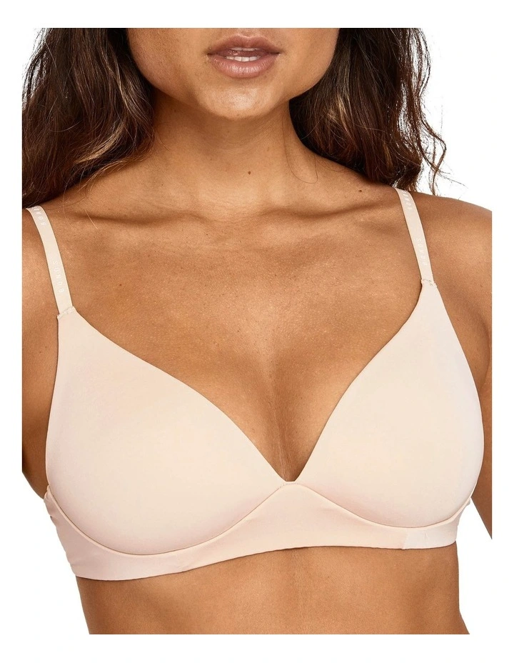 Invisi Micro Wirefree Bra in Pink
