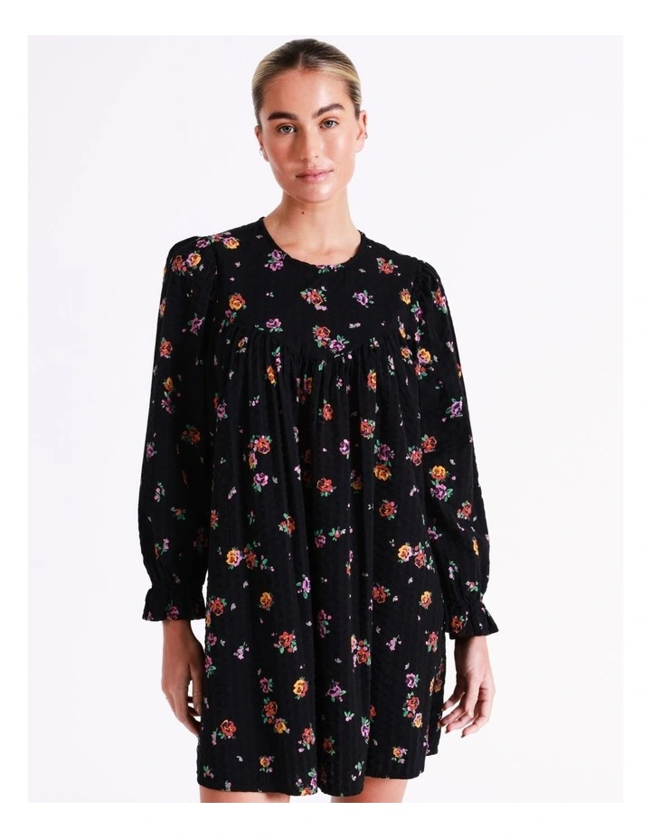 Dores Long Sleeve Above Knee Dress in Black
