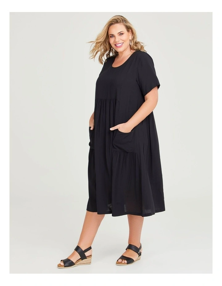 Natural Pocket Midi Dress in Black