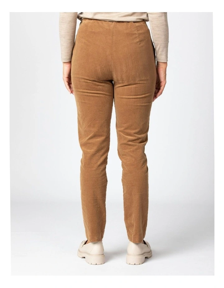 Slim Leg Signature Cord Pant in Brown