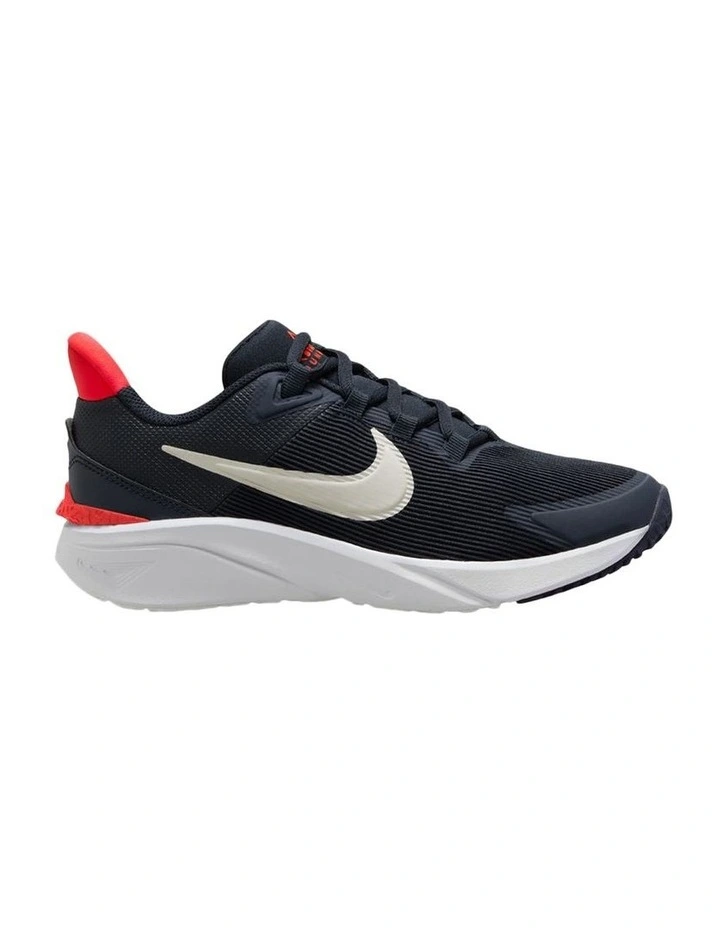 Star Runner 4 Nn Grade School Sport Shoes in Black