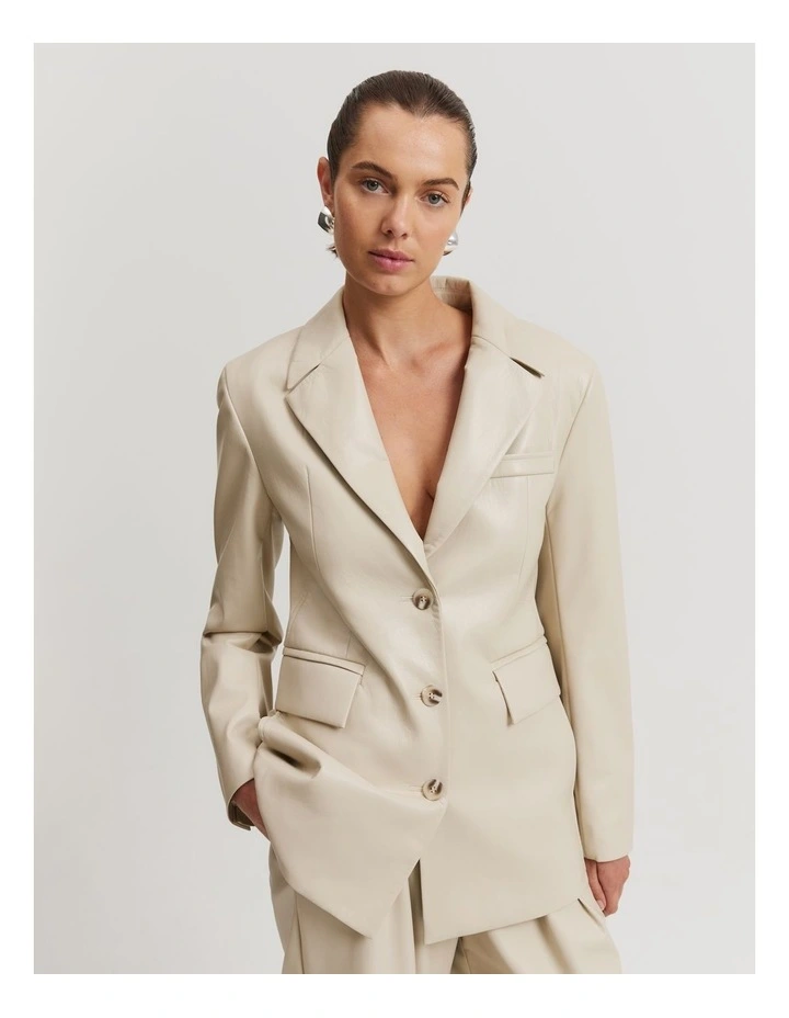 Soft Single-Breasted Blazer in Oat Milk