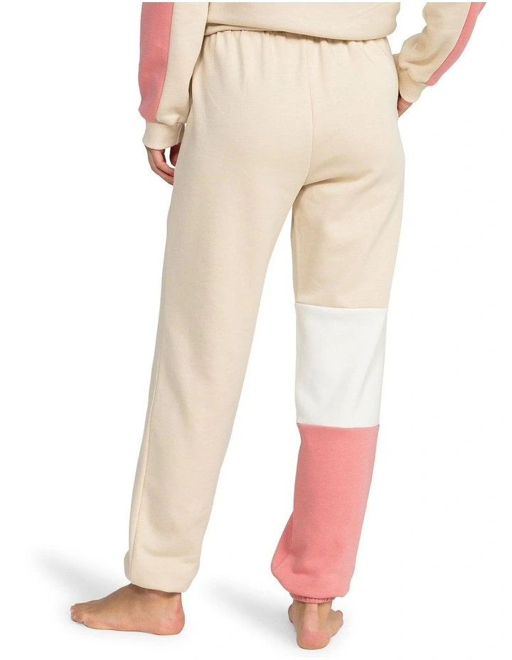 Sunset Waves Joggers in Brazilian Sand
