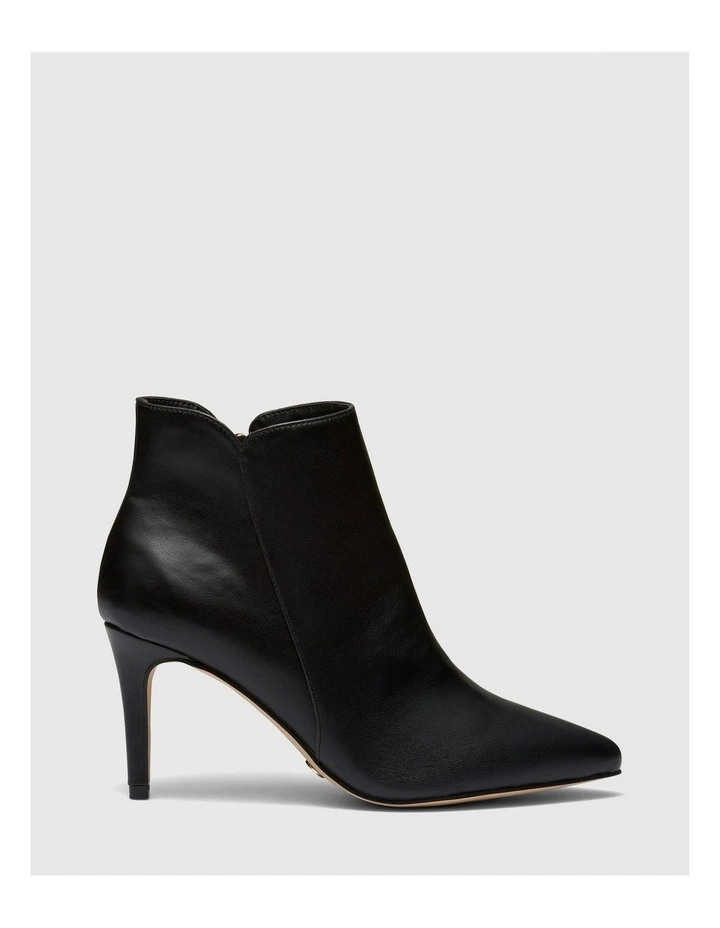 Delmont Stiletto Heels in Black