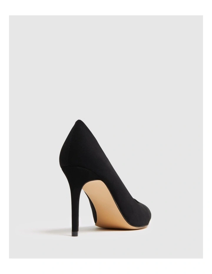 Impossible Pumps in Black