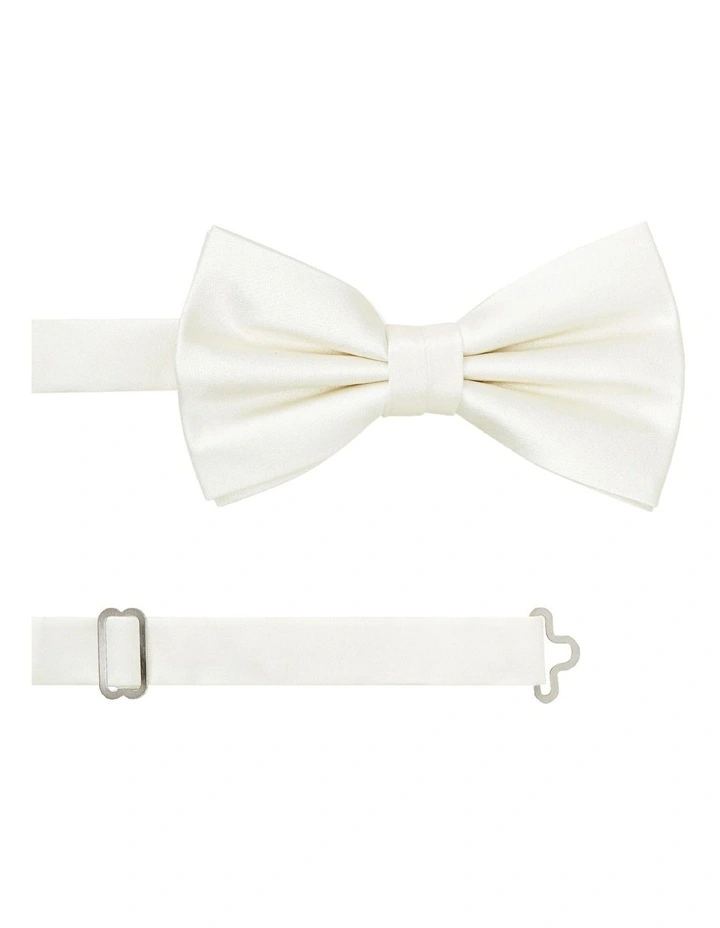 Plain Bow Tie in Cream
