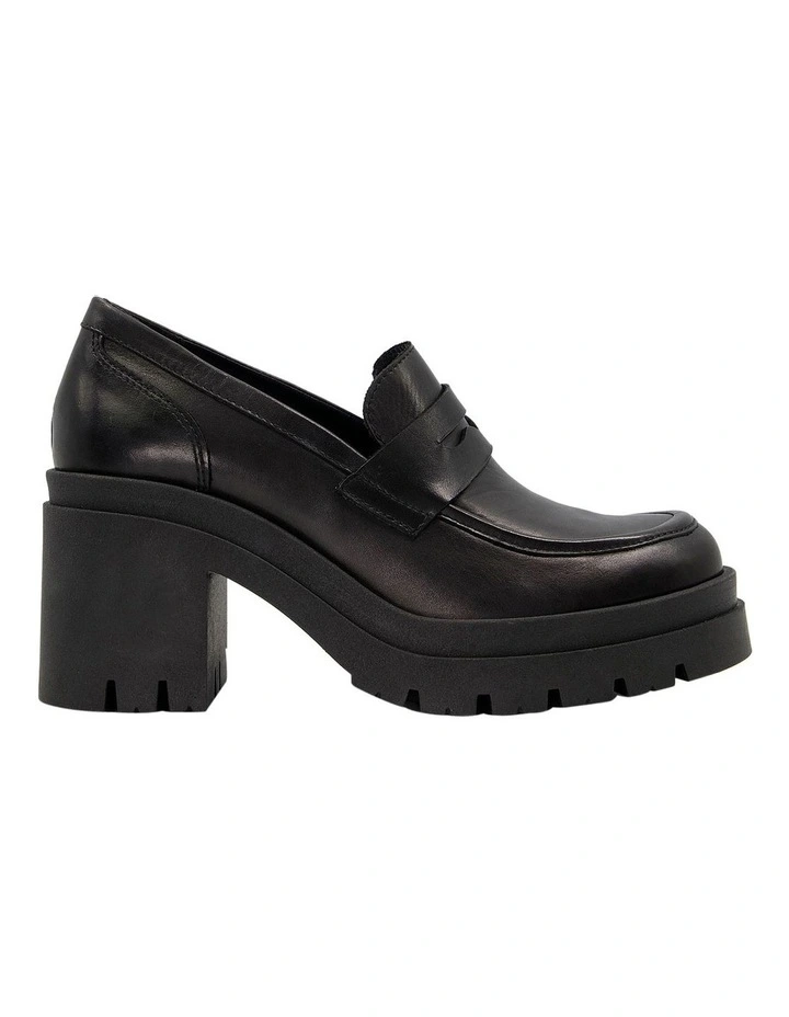 Grounded Loafers in Black