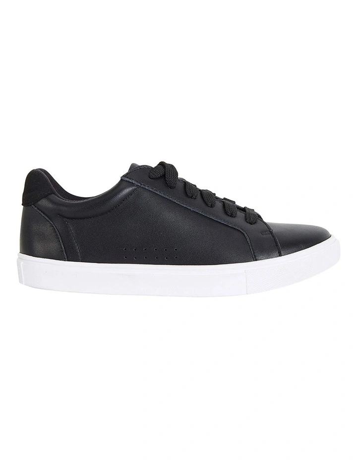 Serena Sneakers in Black Leather